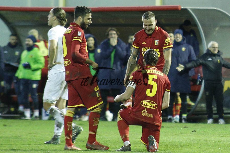 Scognamillo esultanza Martinelli Ronaldo Iemmello