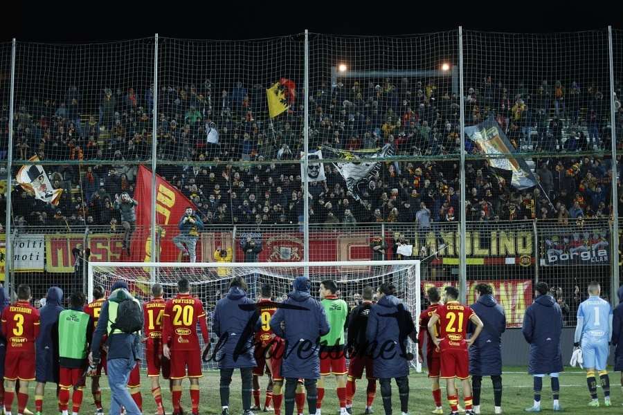 I tifosi ringraziano la squadra a Viterbo