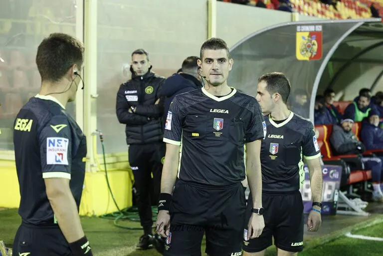 Arbitro Perri di roma