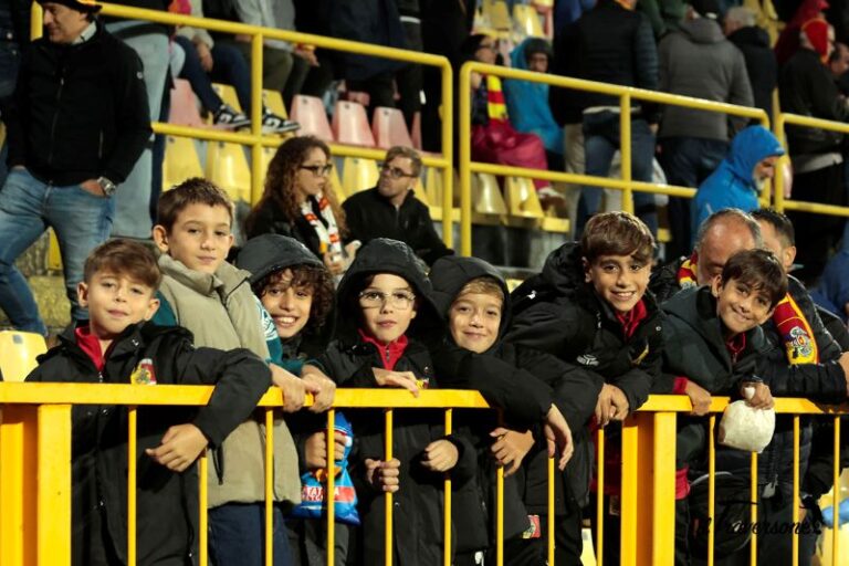 Tifosi Distinti