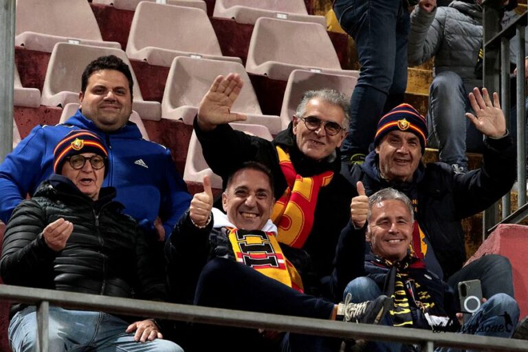 Tifosi al "Vigorito"